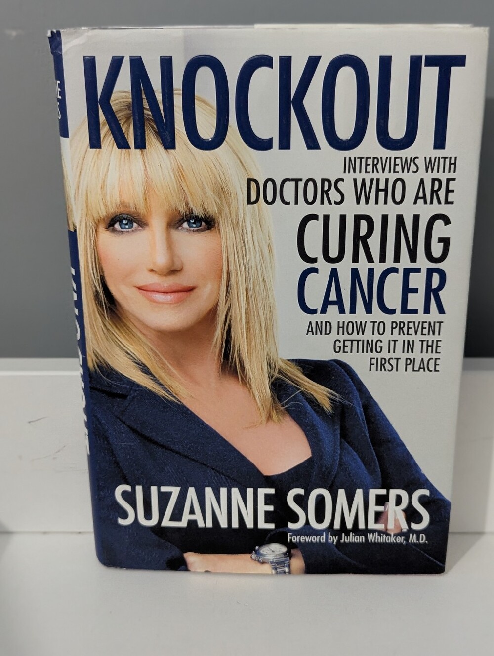 4/$10📚 Knockout Interviews With Doctors Who Are Curing Cancer by Suzanne Somers